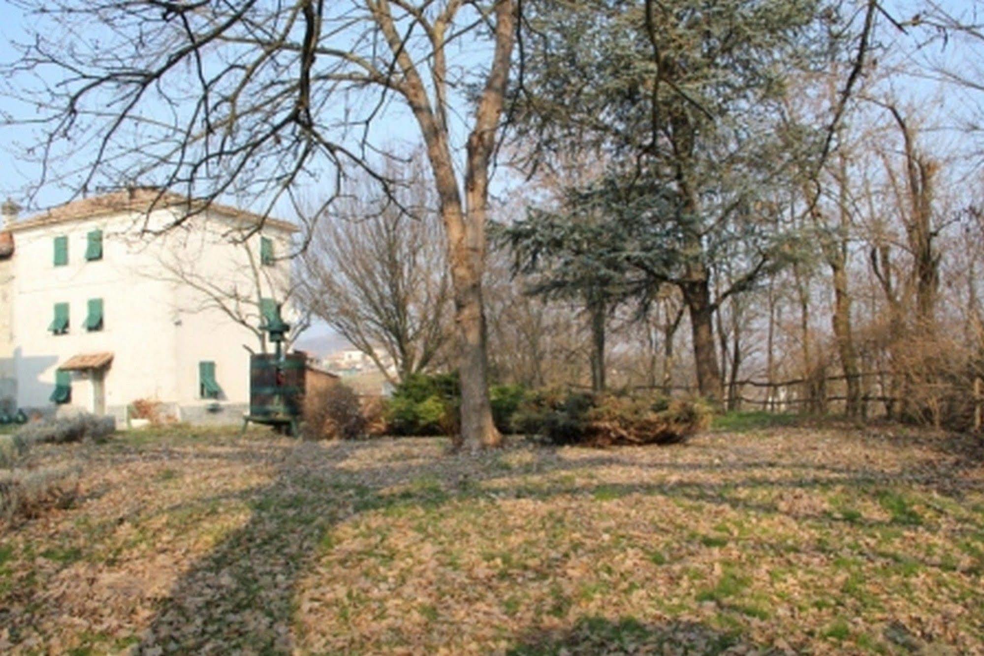 B&B Cascina Santa Gavi Luaran gambar